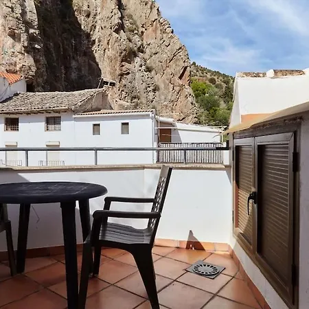 Casa Del Alamo Vakantiehuis Cambil